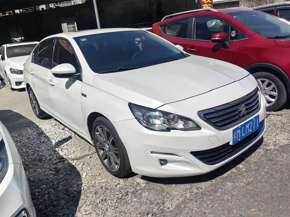 Peugeot 408