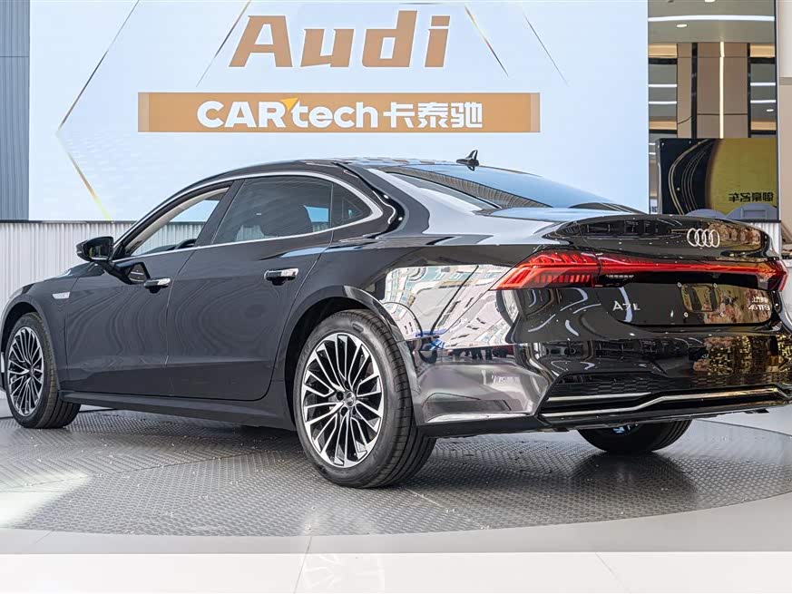 Audi A7L