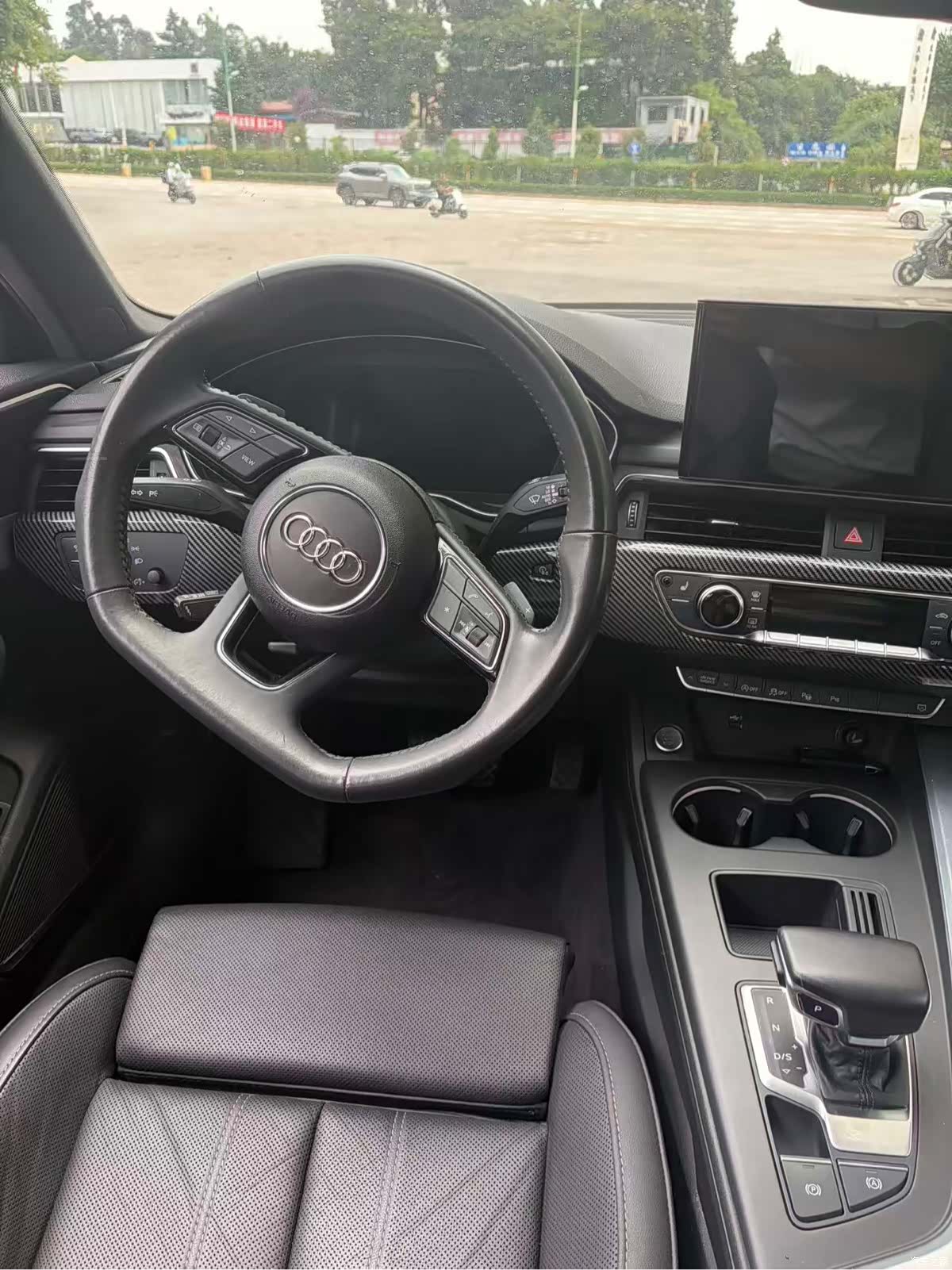Audi A4L, 2021 7