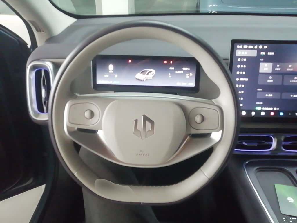 Leapmotor B01, 2025 11
