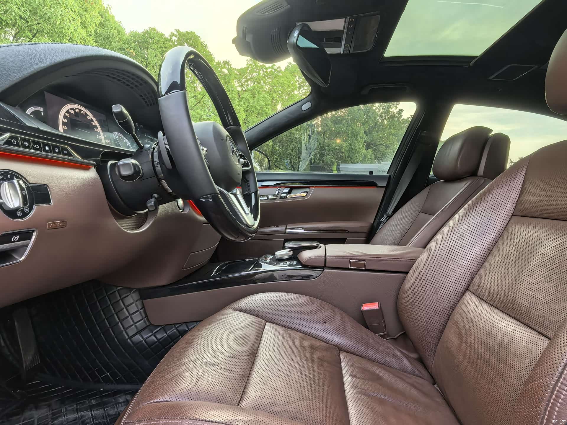Mercedes-Benz S-Class, 2011 12