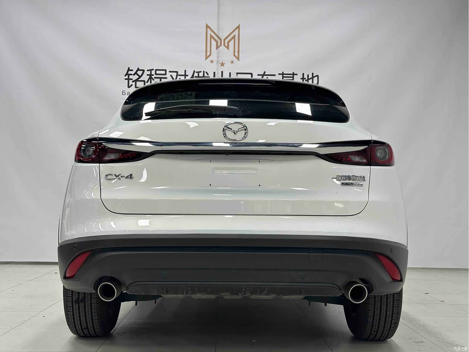 Mazda CX-4, 2023 все фото
