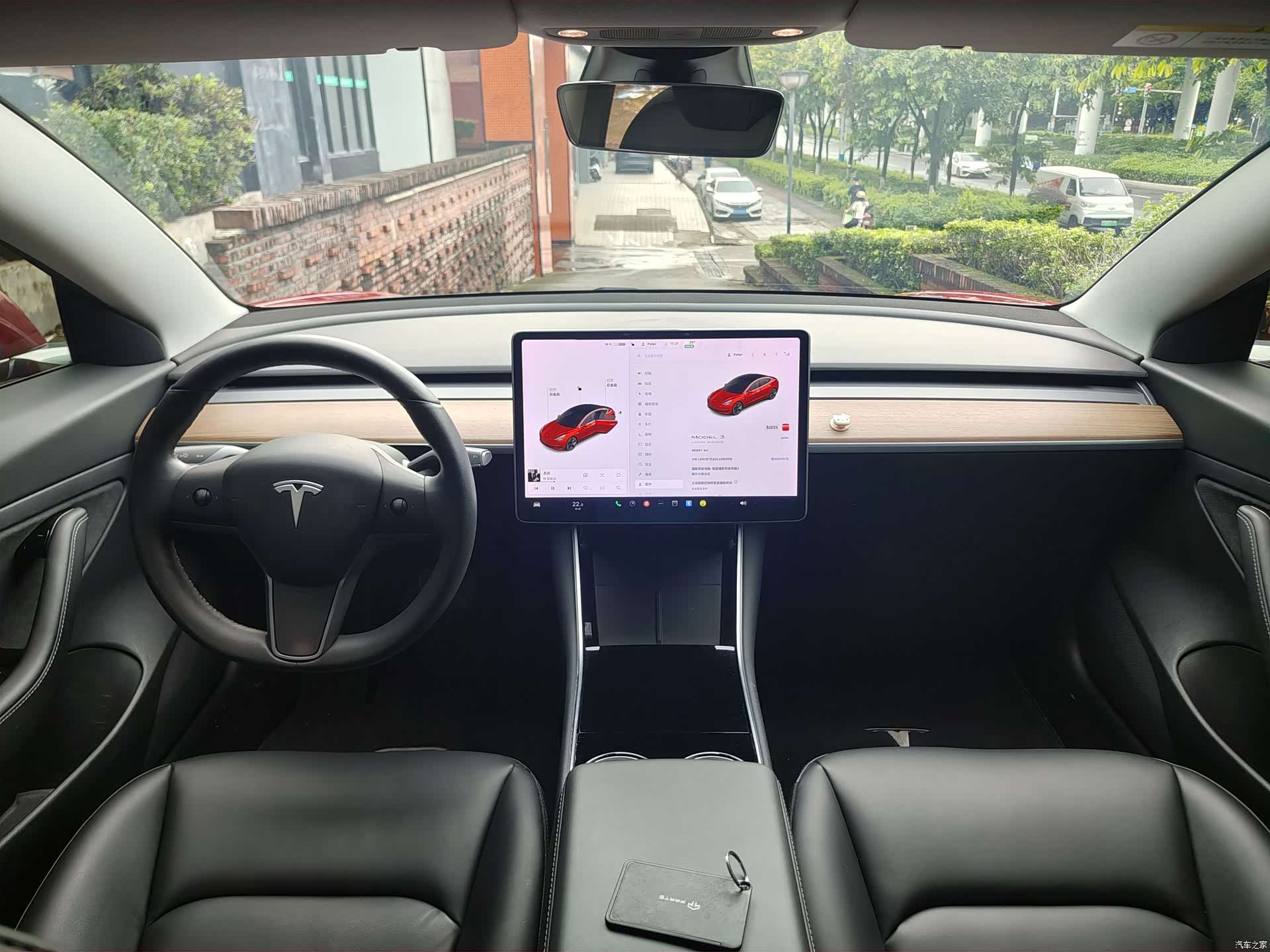 Tesla Model 3, 2020 13