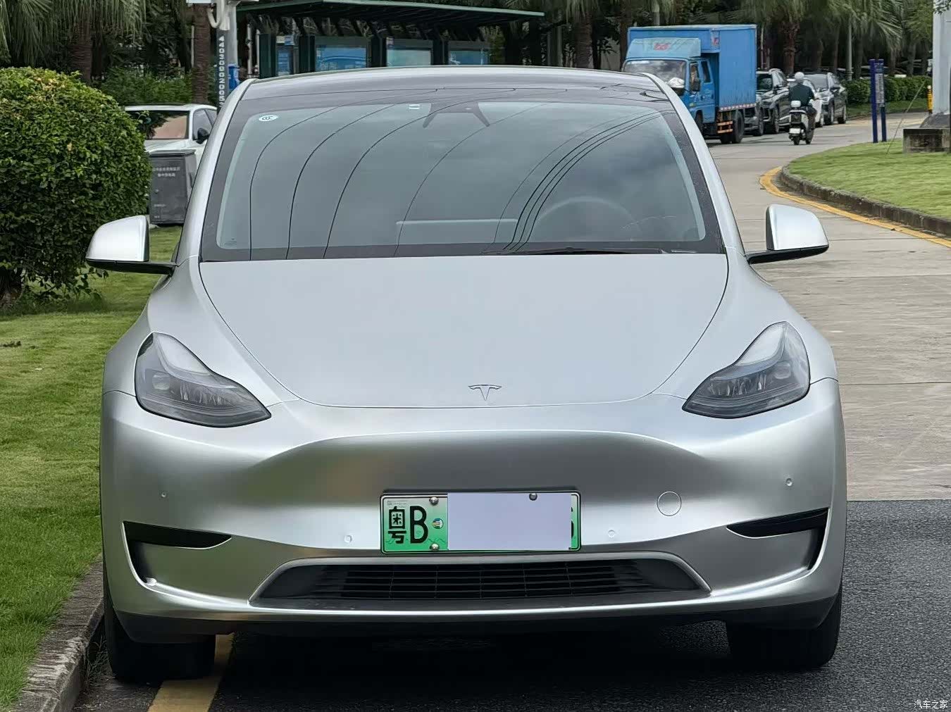 Tesla Model Y, 2022 2