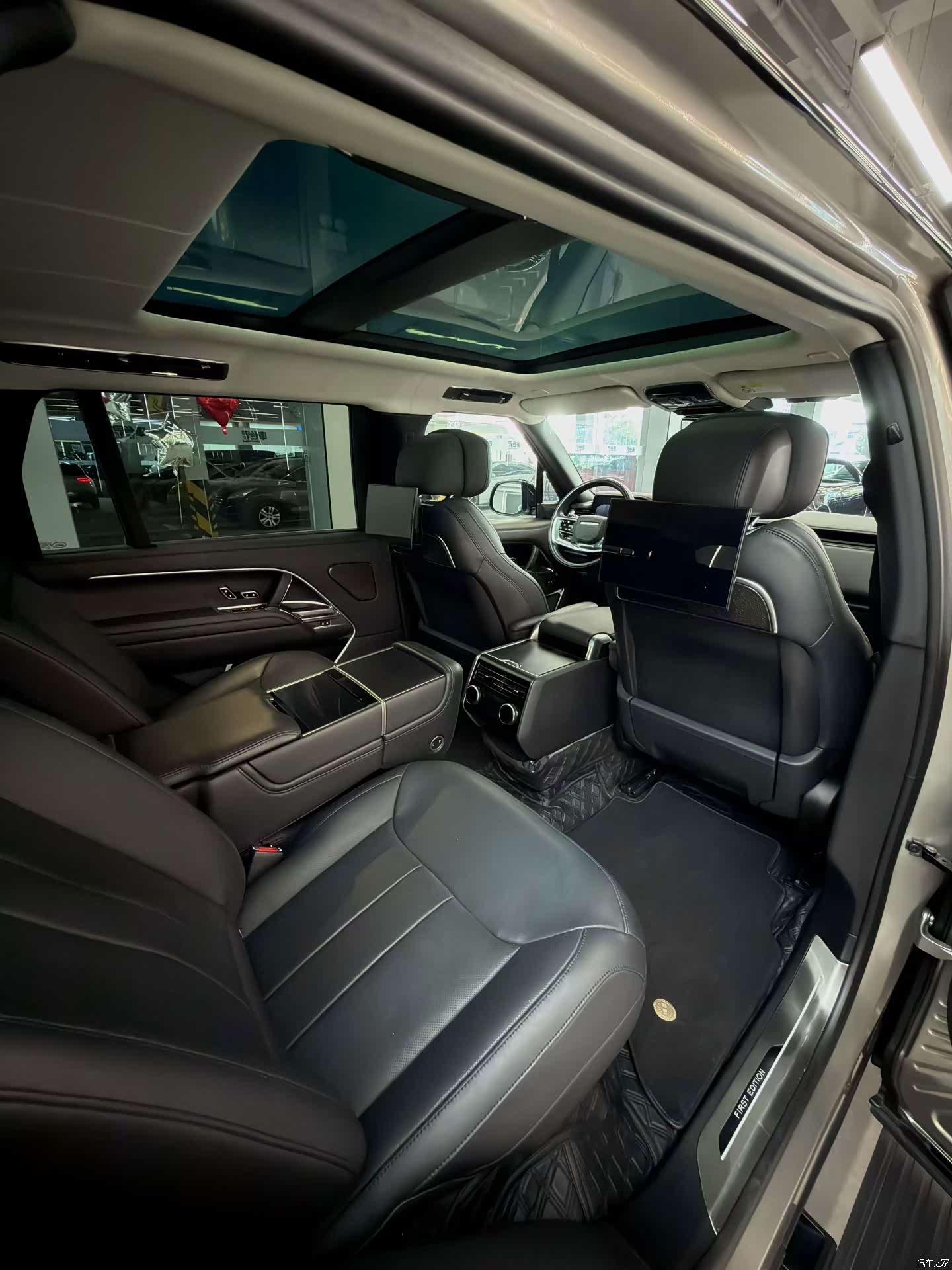 Land Rover Range Rover, 2023 все фото
