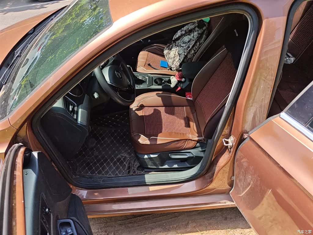 Volkswagen Lamando, 2017 8