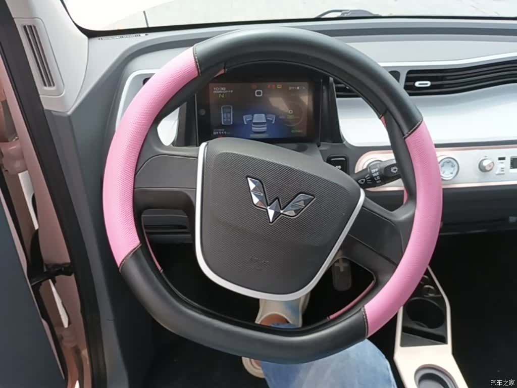 Wuling MINIEV, 2021 11