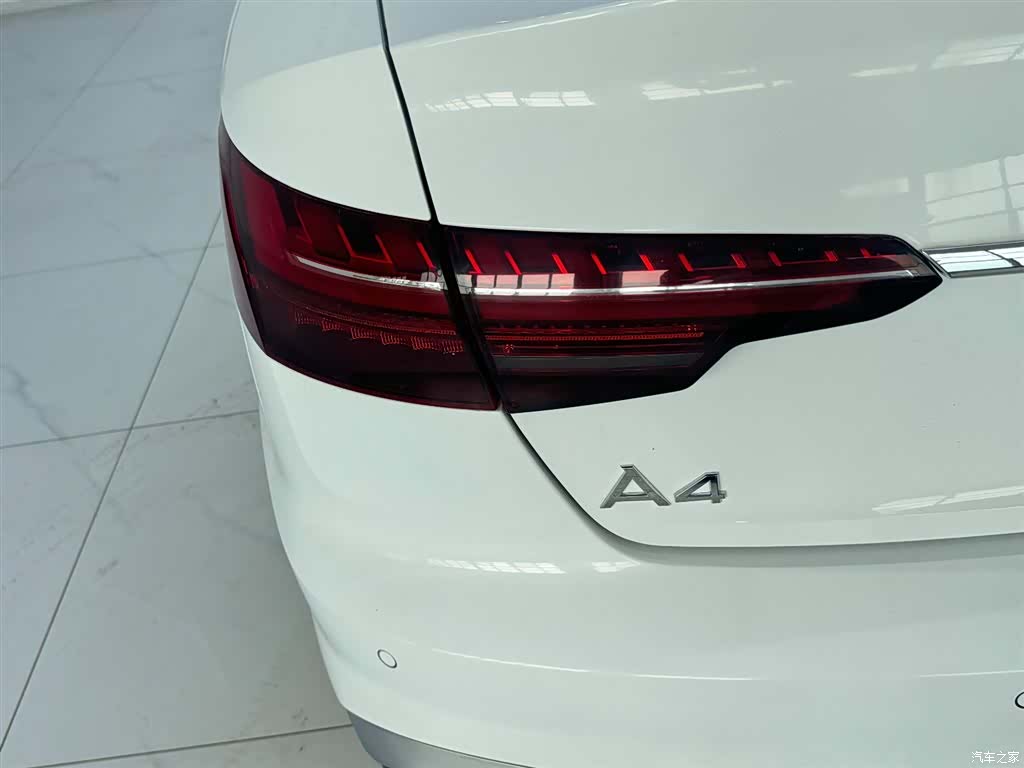 Audi A4L, 2021 13