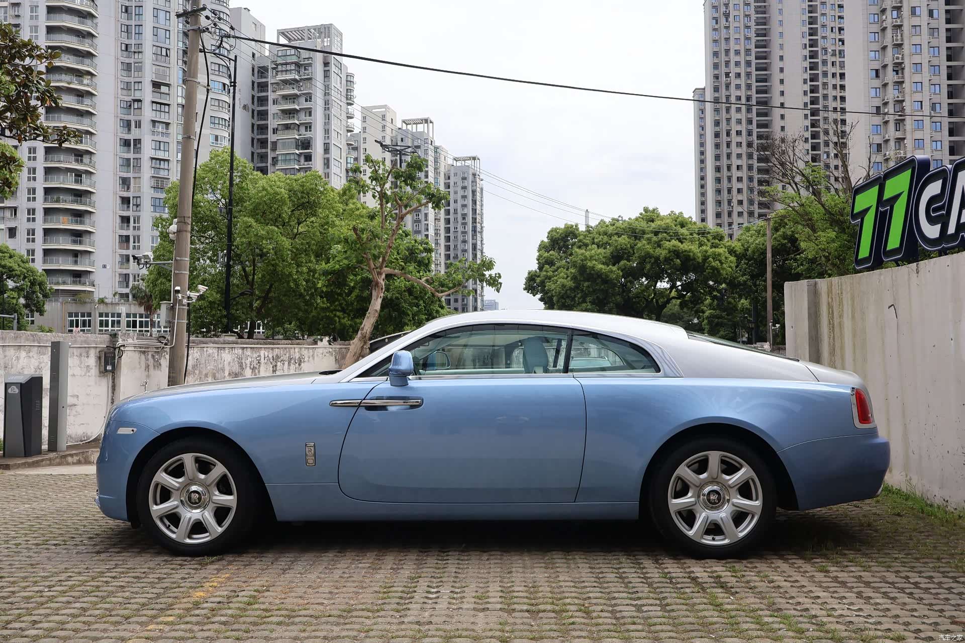 Rolls-Royce Wraith, 2014 10