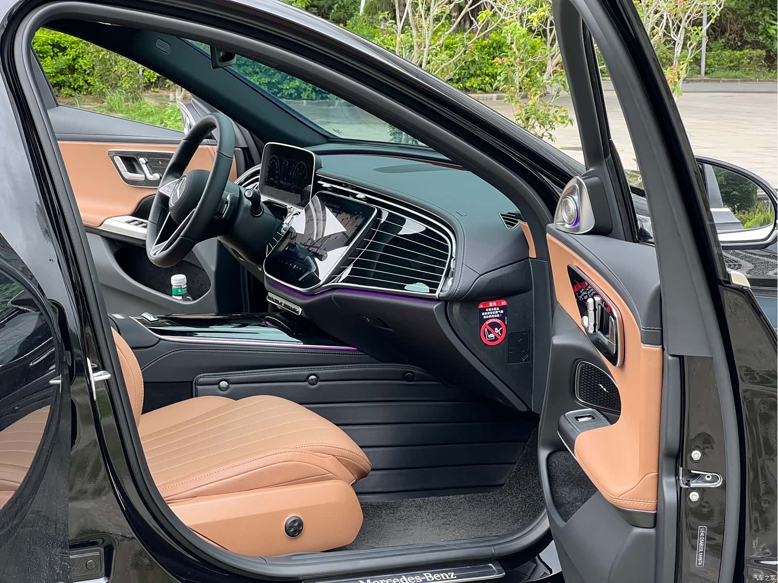 Mercedes-Benz E-Class, 2025 12