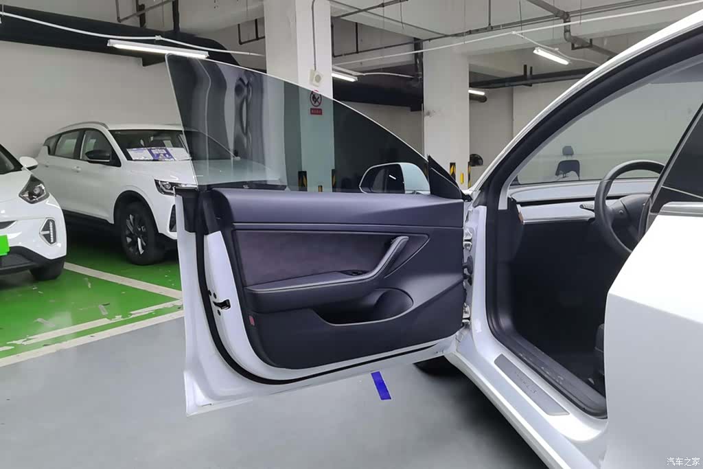 Tesla Model 3, 2020 7