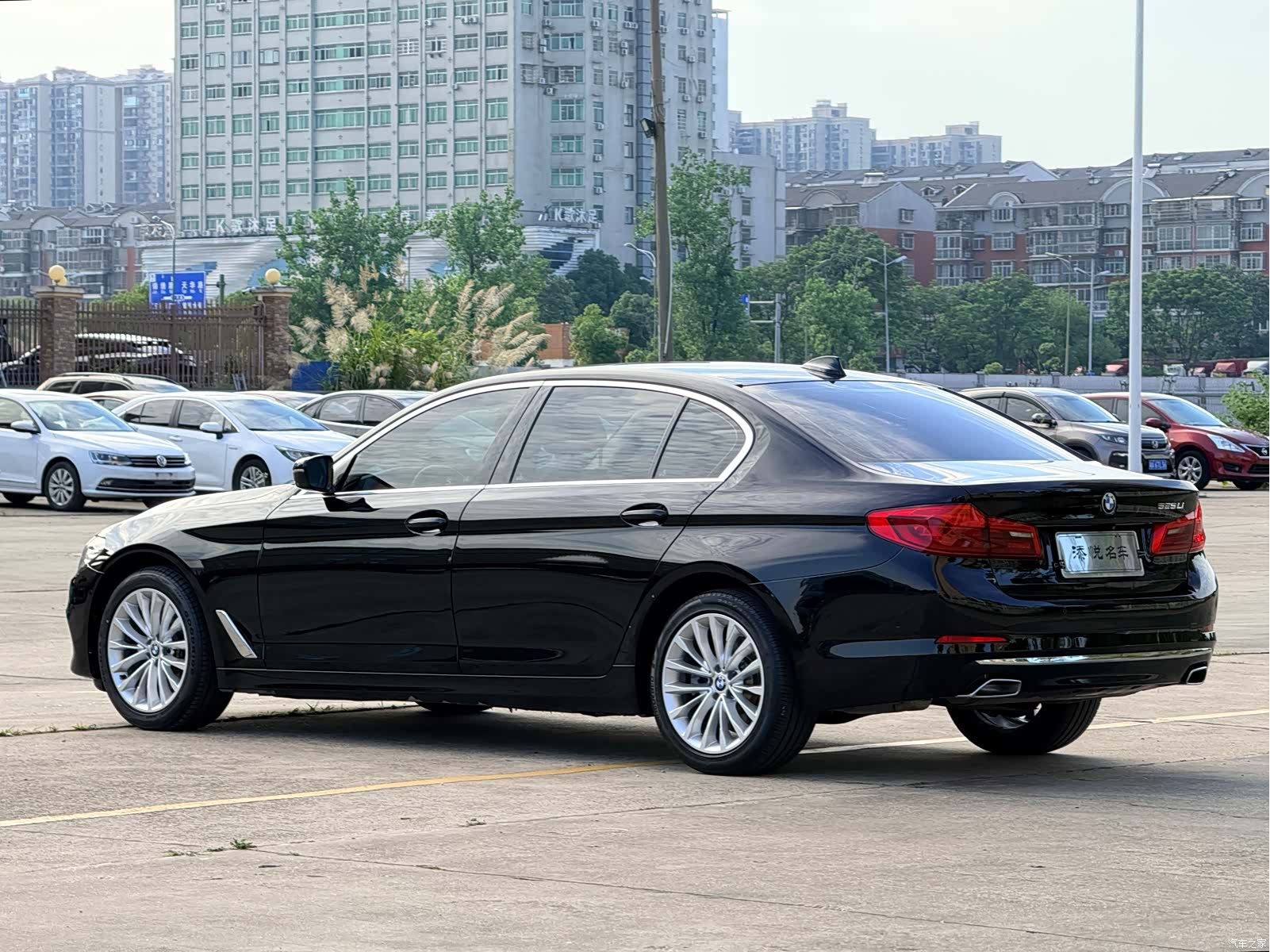 BMW 5 Series, 2019 все фото