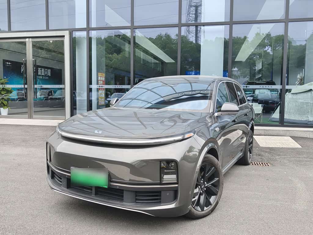 Li Auto L8