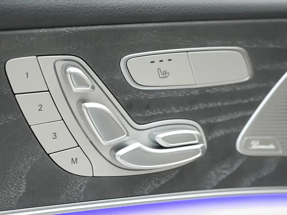 Mercedes-Benz CLS Mercedes-Benz CLS