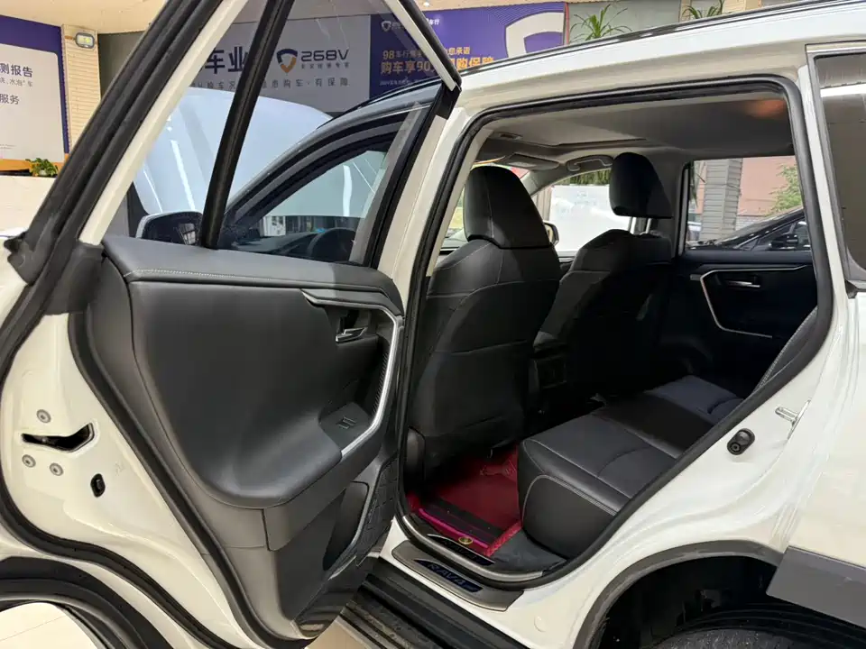 Toyota RAV4 Rongfang