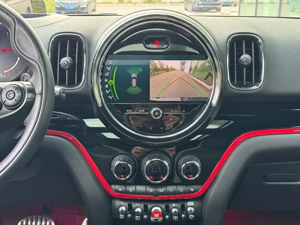 MINI JCW COUNTRYMAN
