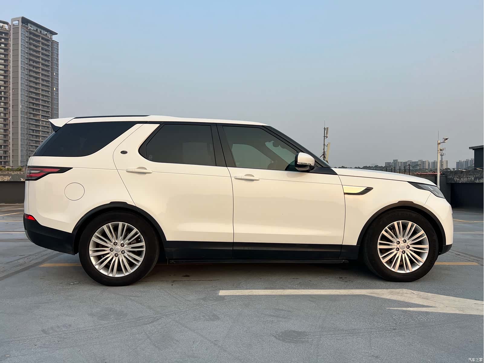 Land Rover Discovery, 2017 все фото