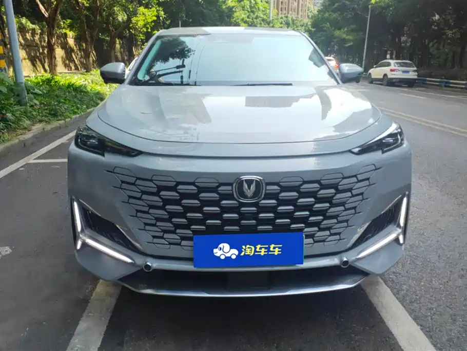 Changan UNI-K Smart iDD