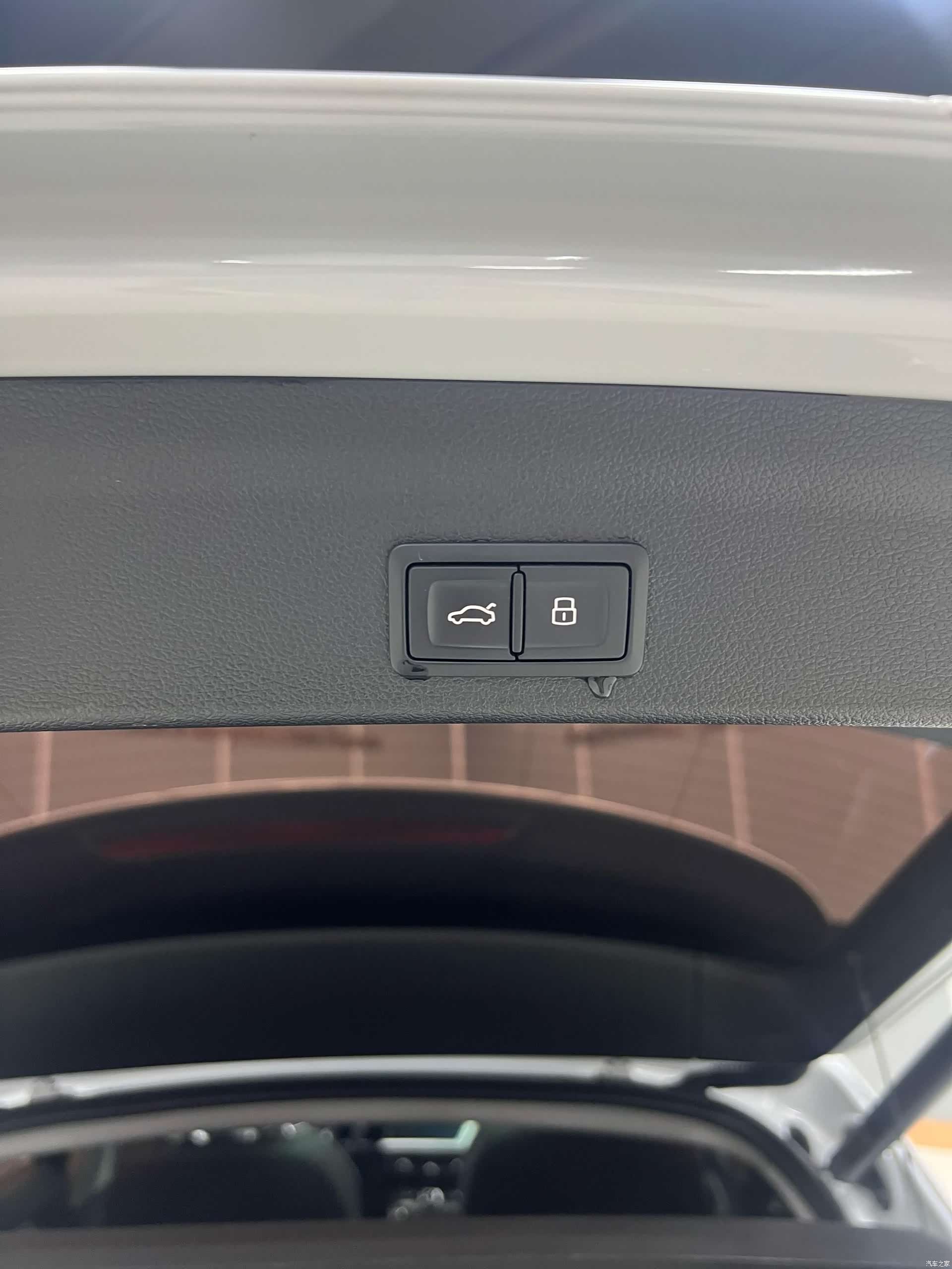 Audi Q3, 2022 11