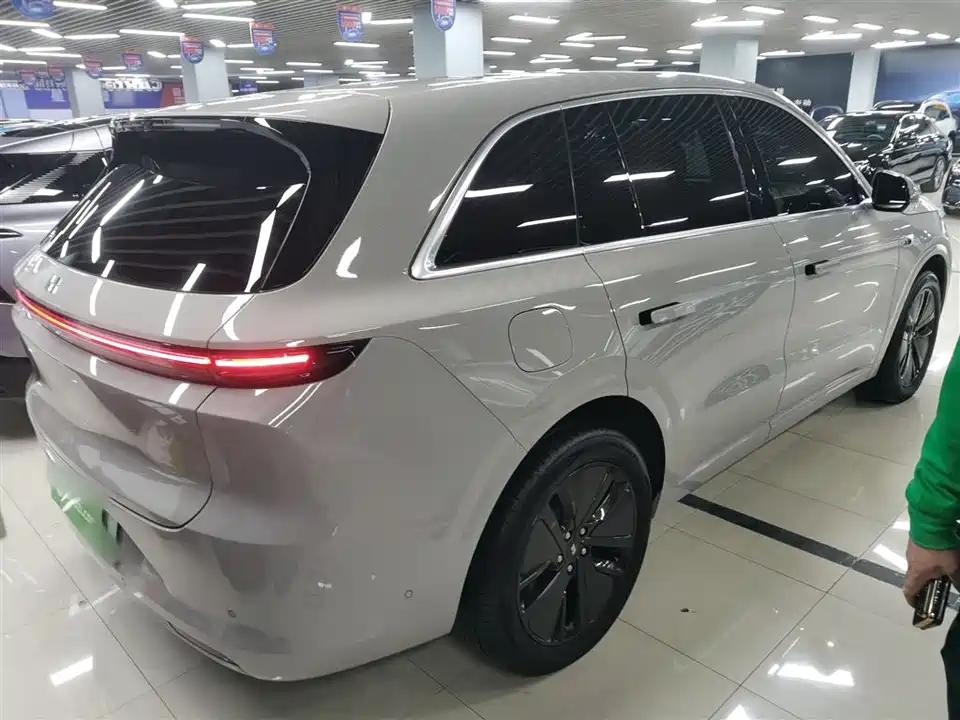 Li Auto Ideal L6