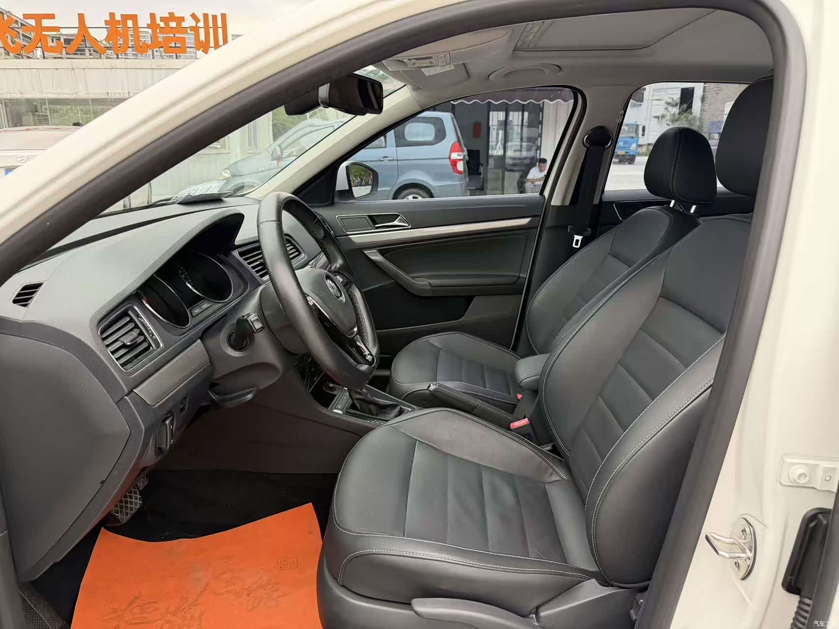 Volkswagen Lavida, 2017 4