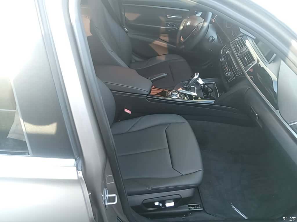 BMW 3 Series, 2016 25