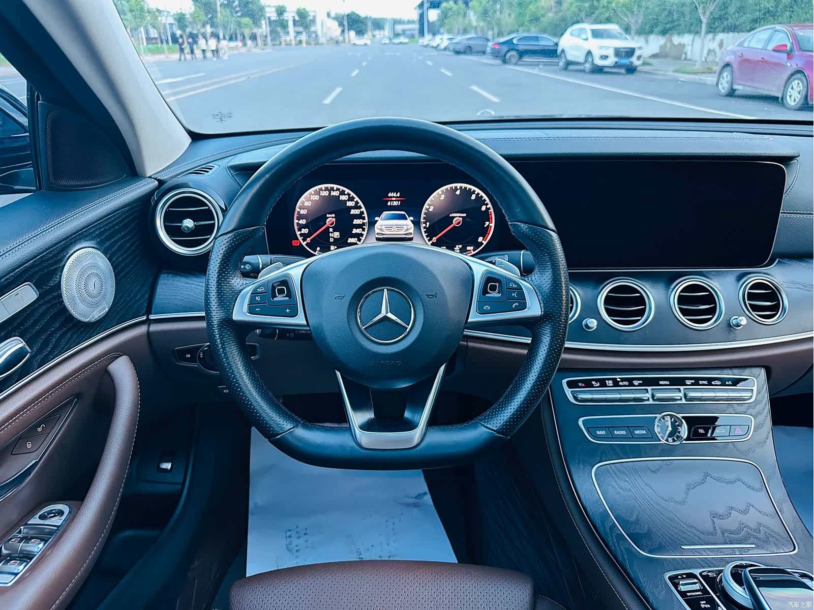 Mercedes-Benz E-Class, 2018 9
