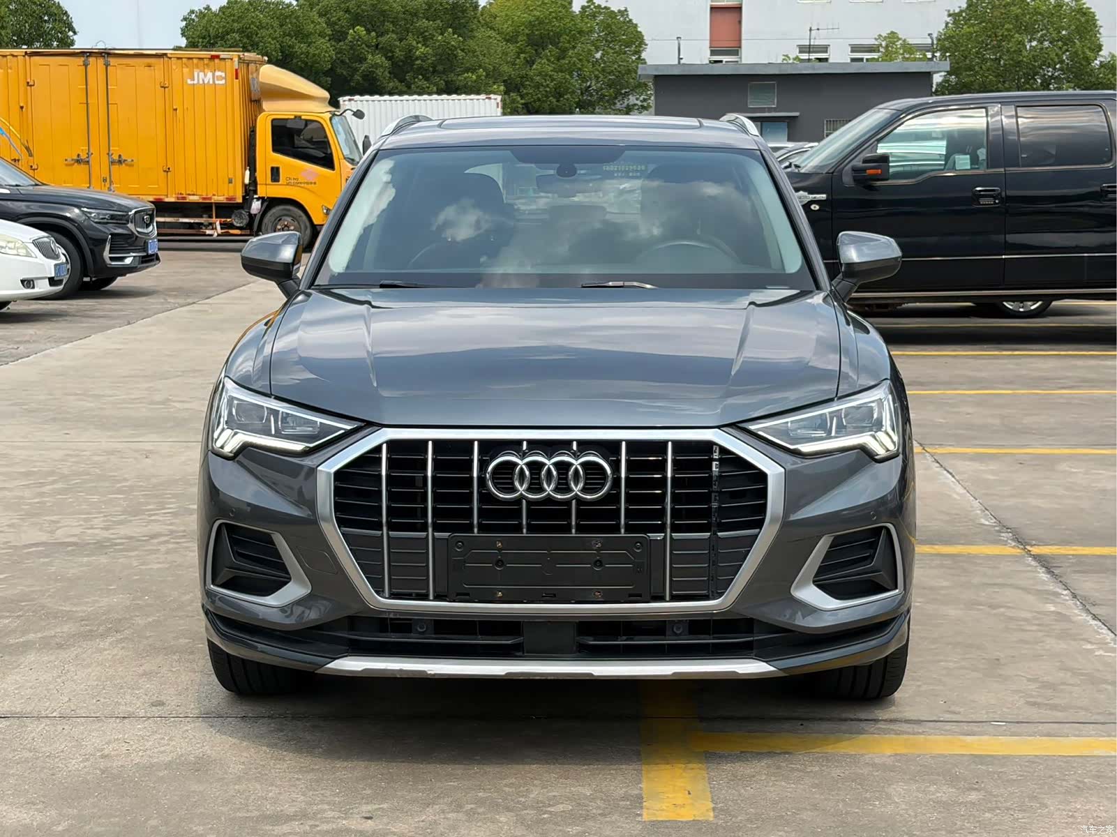 Audi Q3, 2021 1