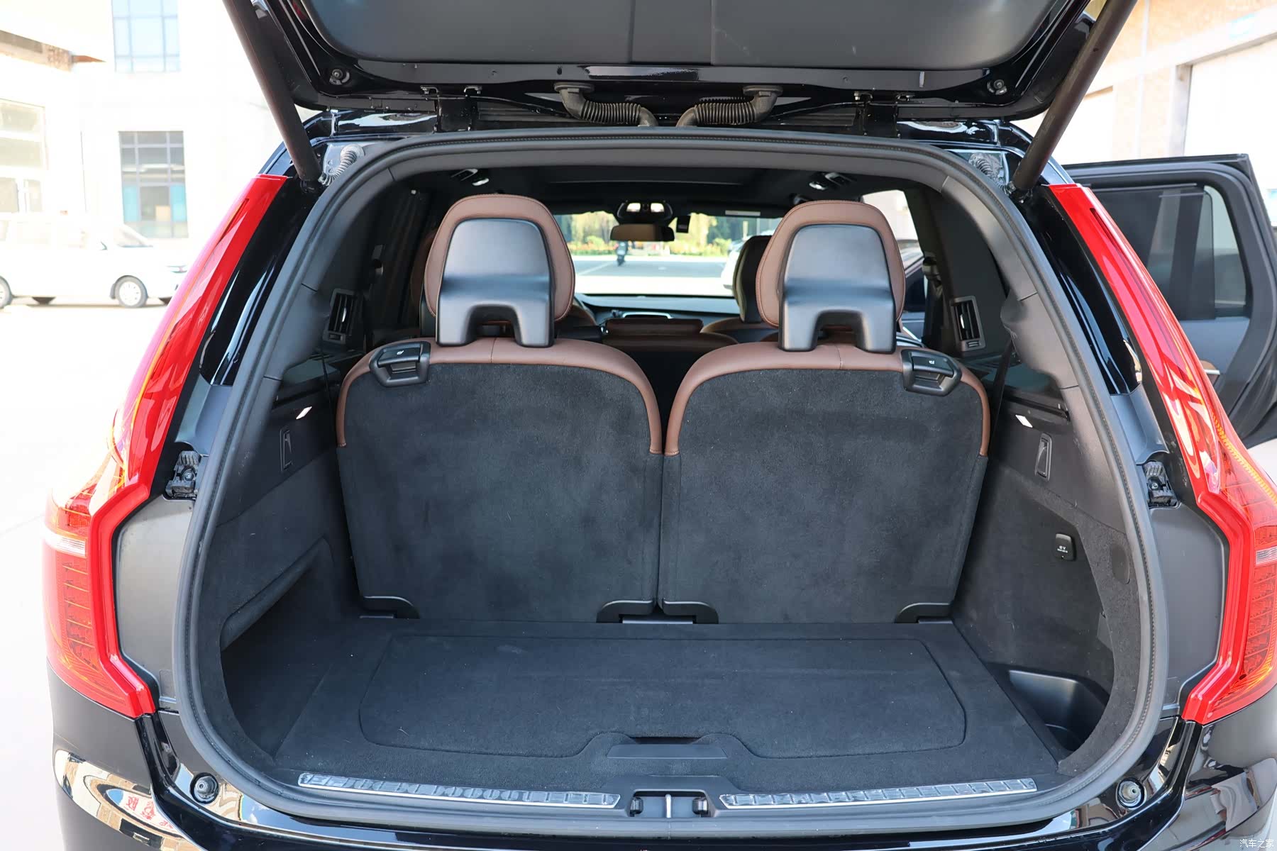 Volvo XC90, 2025 12