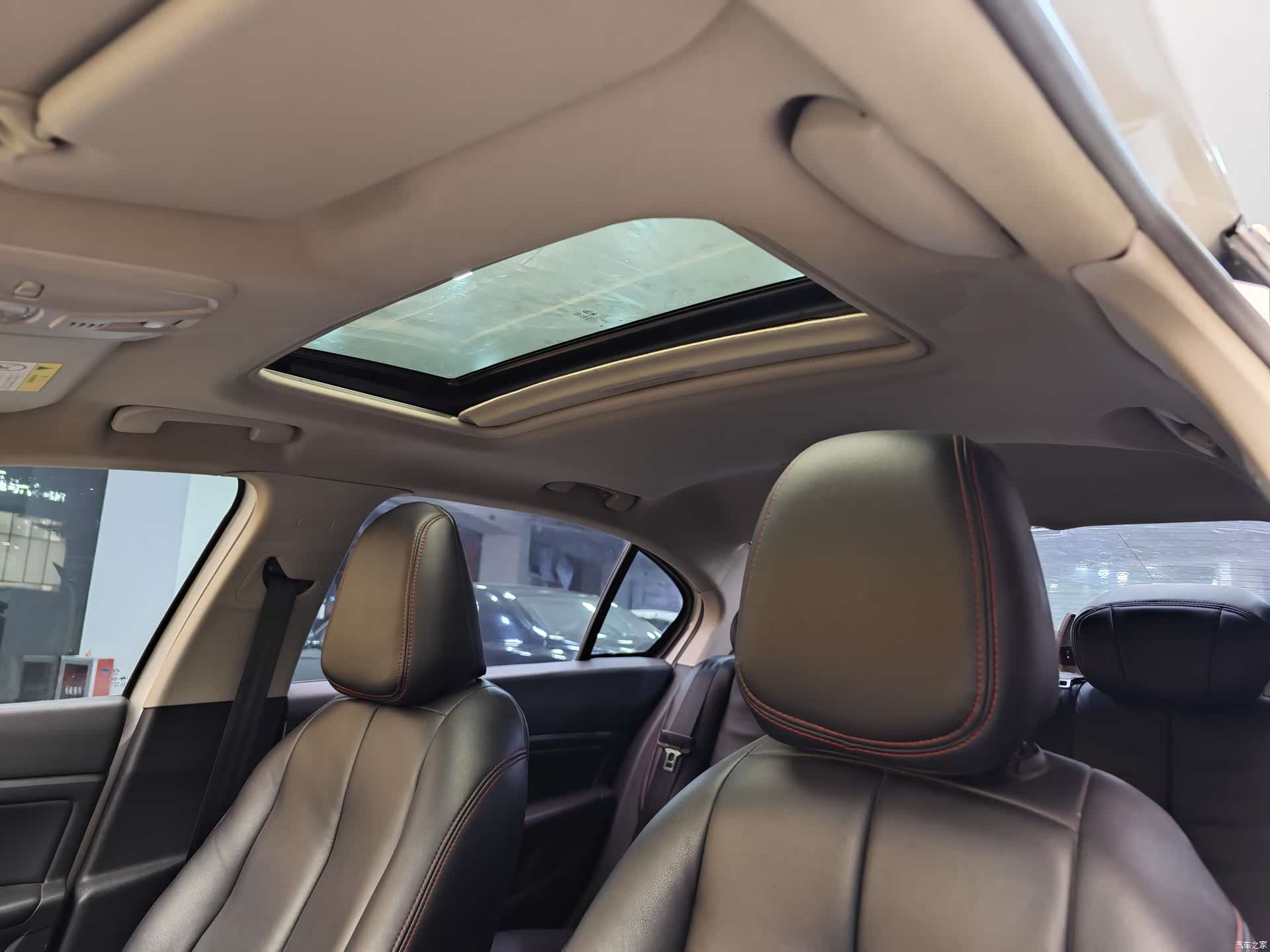 Peugeot 408, 2016 13