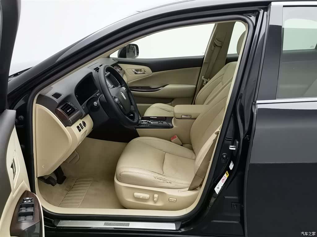 Toyota Crown, 2010 10