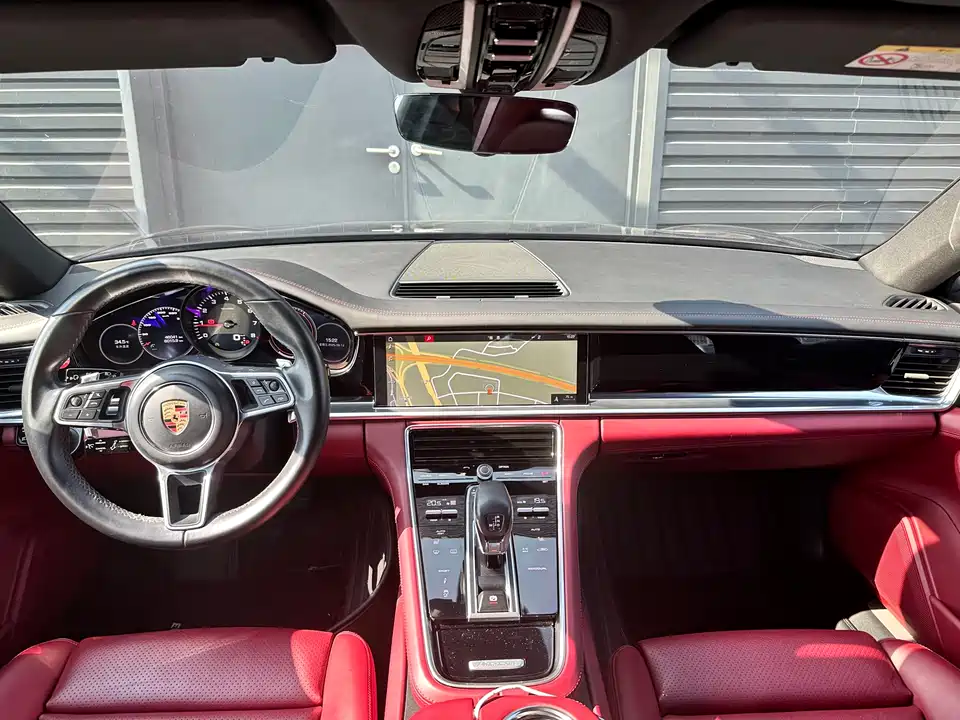 Porsche Panamera