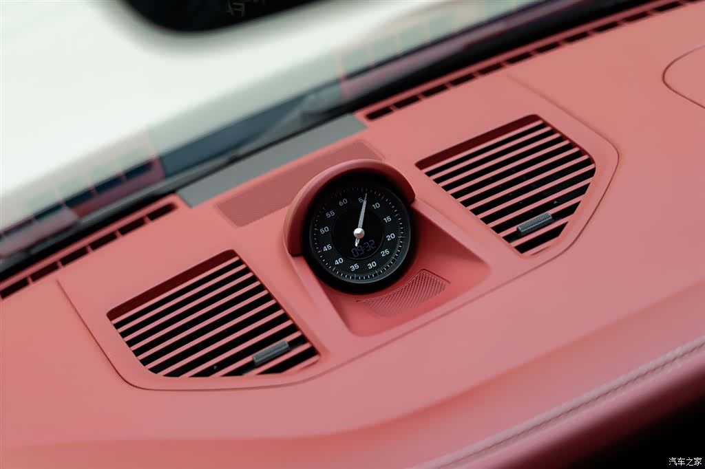 Porsche 911, 2020 16