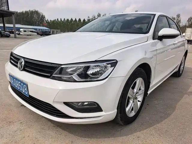 Volkswagen Lamando 2015 — купить из Китая под заказ