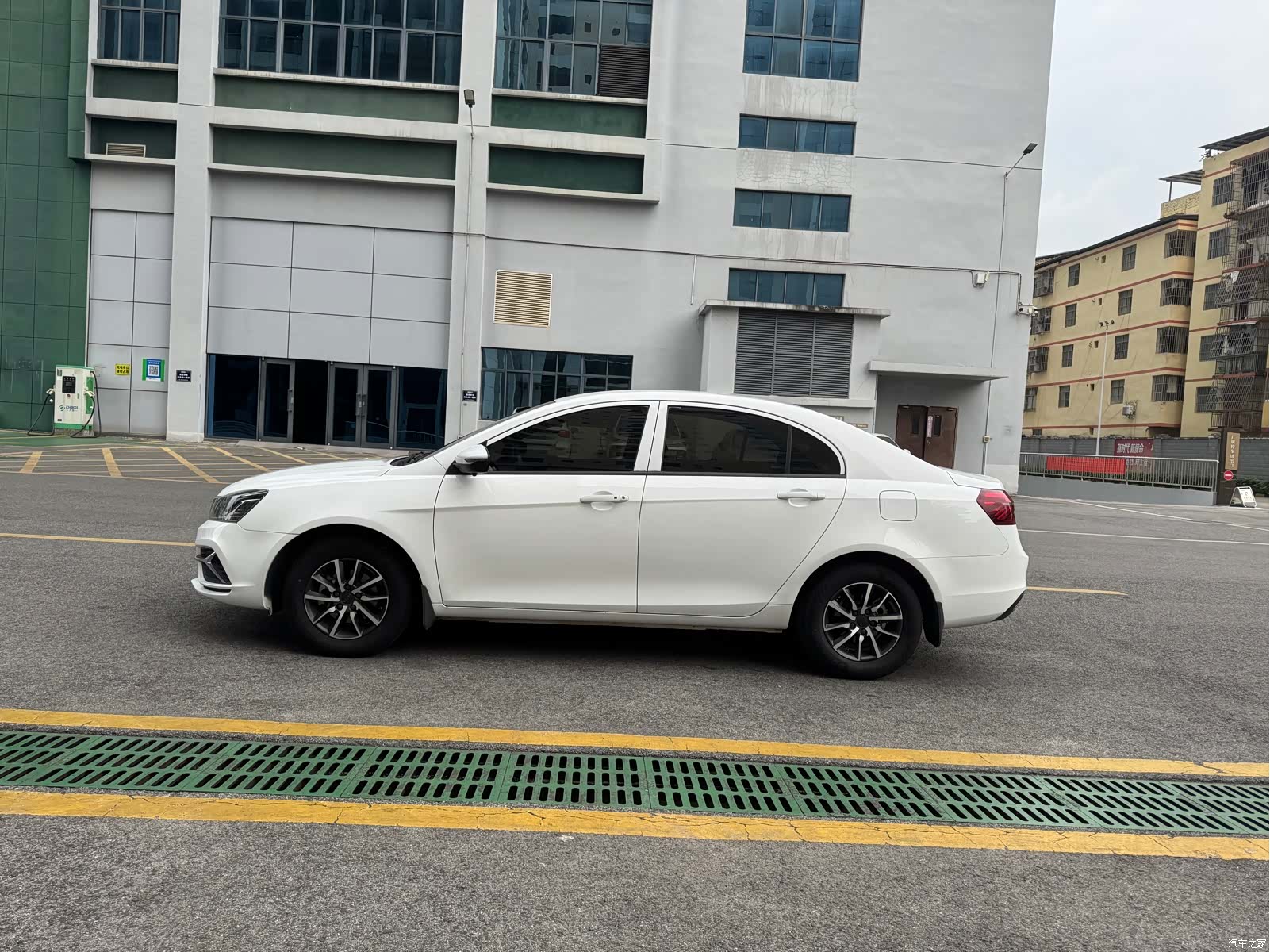 Geely Emgrand, 2019 28