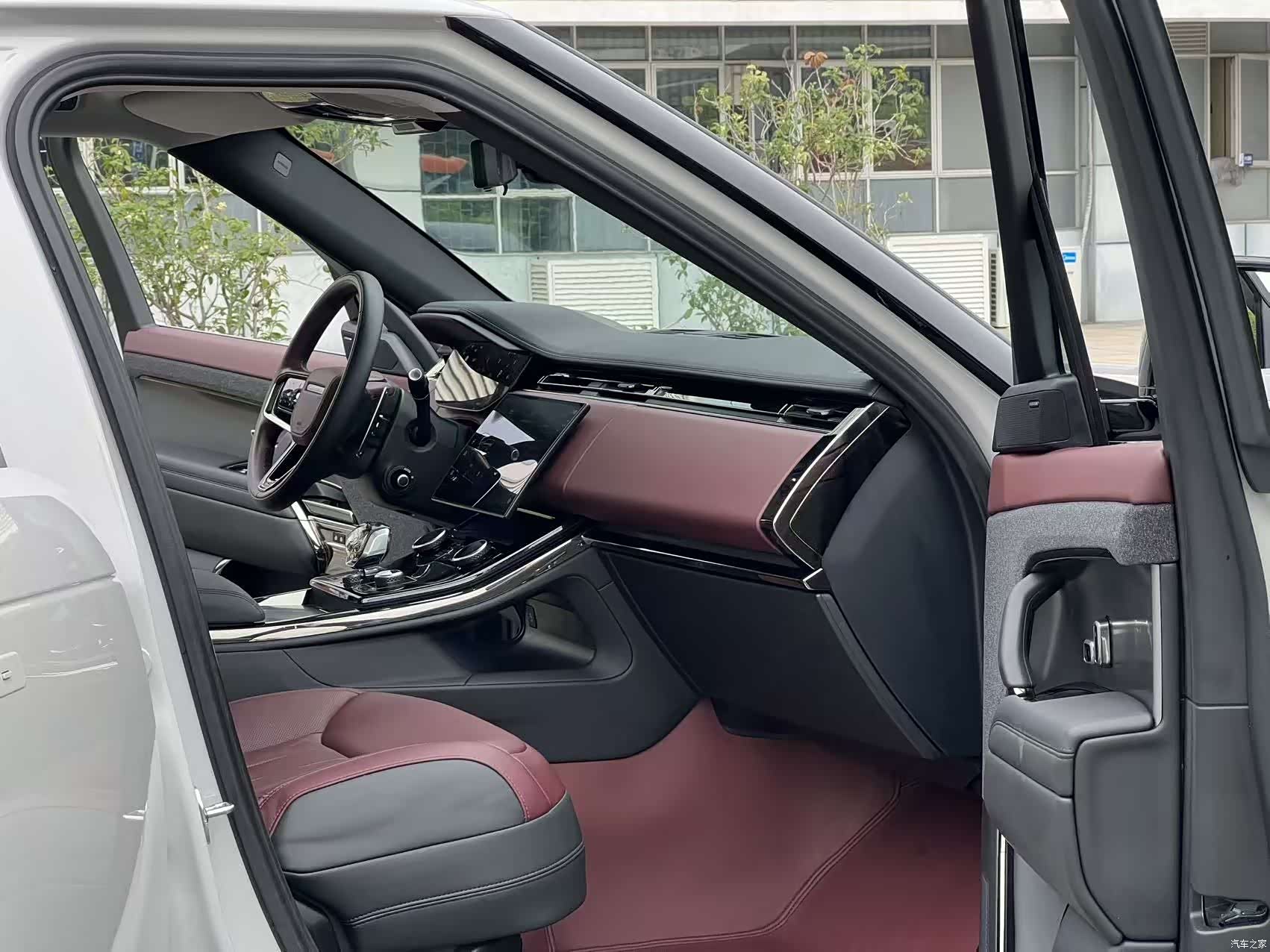 Land Rover Range Rover, 2023 12