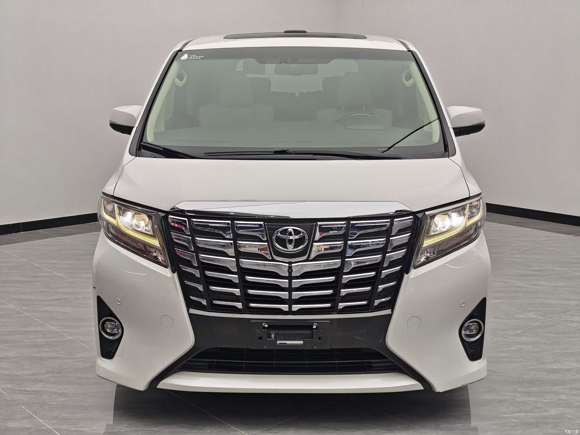 Toyota Alphard, 2015 2