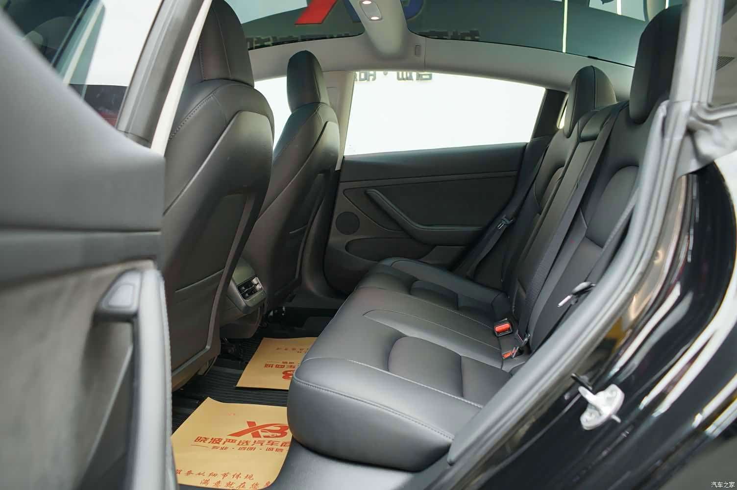 Tesla Model 3, 2022 17