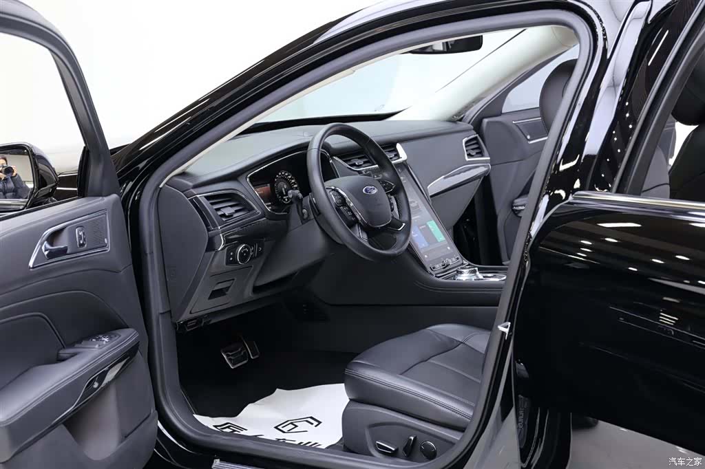 Ford Taurus, 2020 все фото