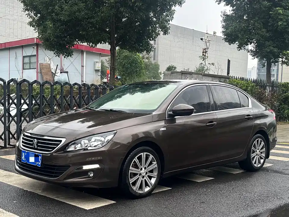 Peugeot 408