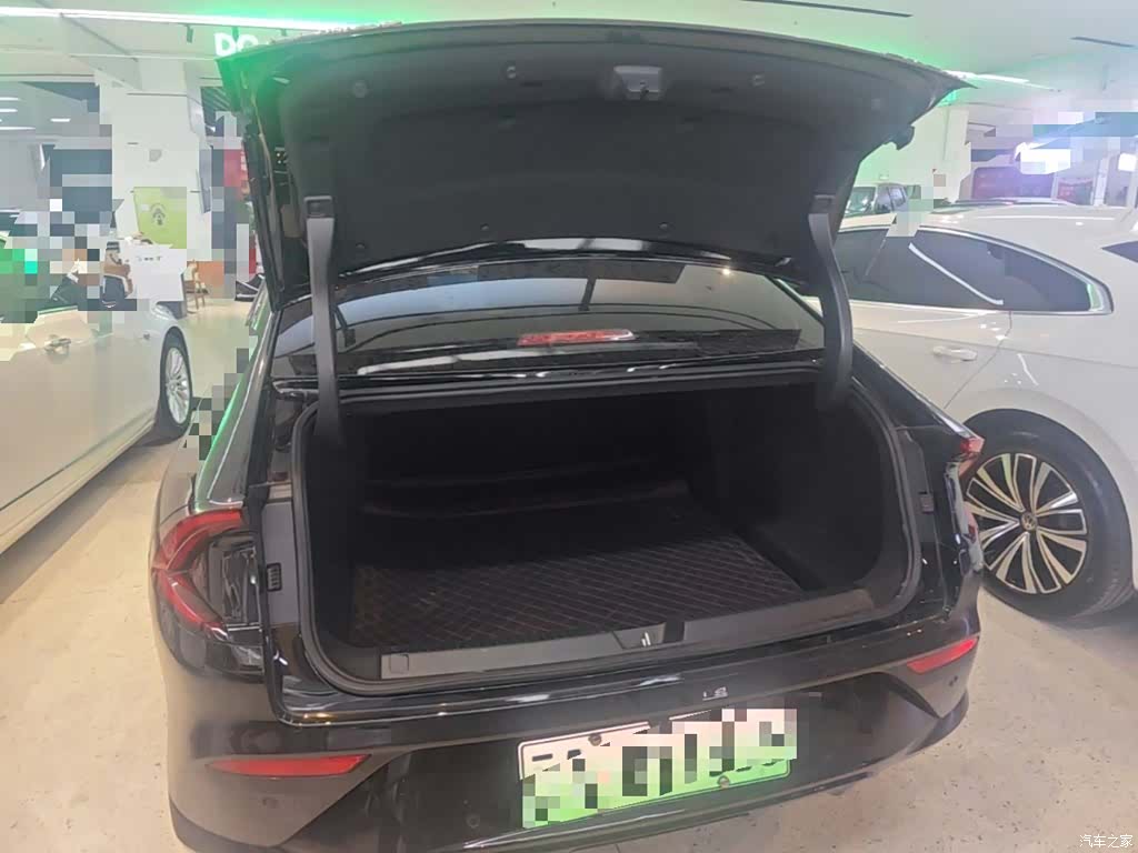 Wuling Starlight, 2025 19