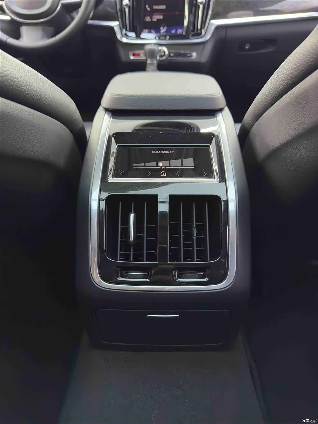 Volvo S90, 2017 12
