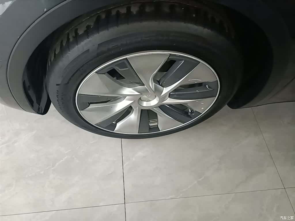 Tesla Model Y, 2021 23