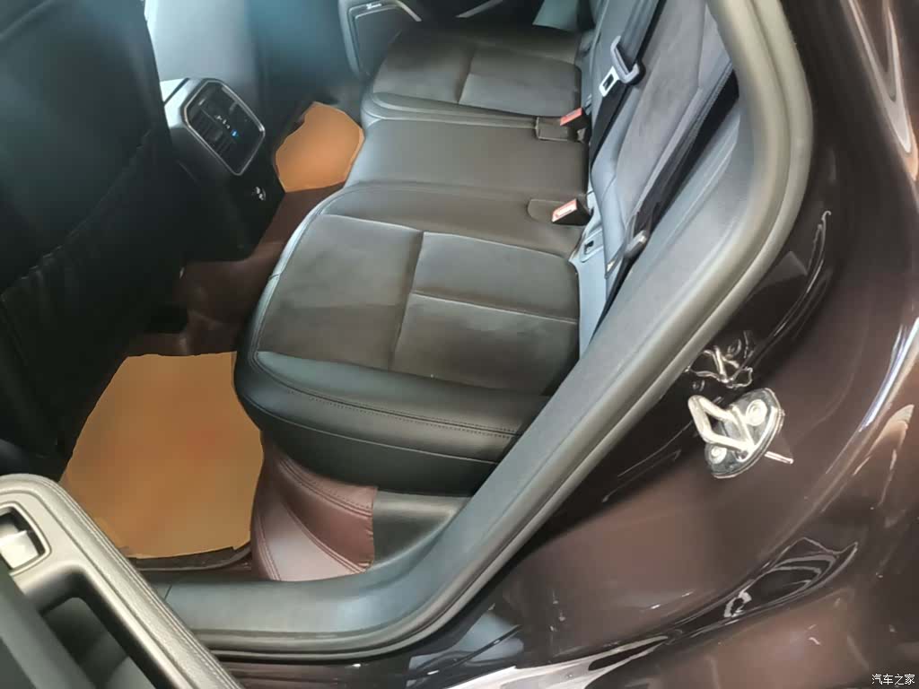 Porsche Macan, 2023 13