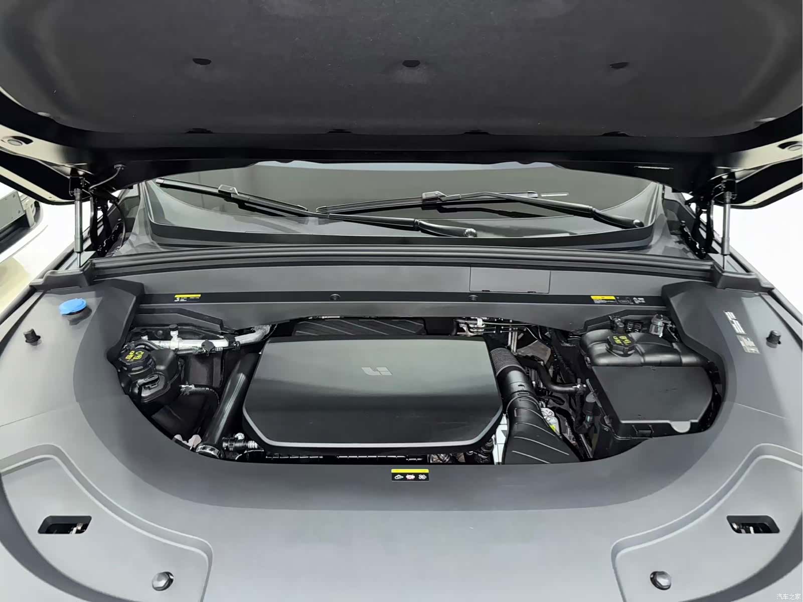 Li Auto L7, 2024 14