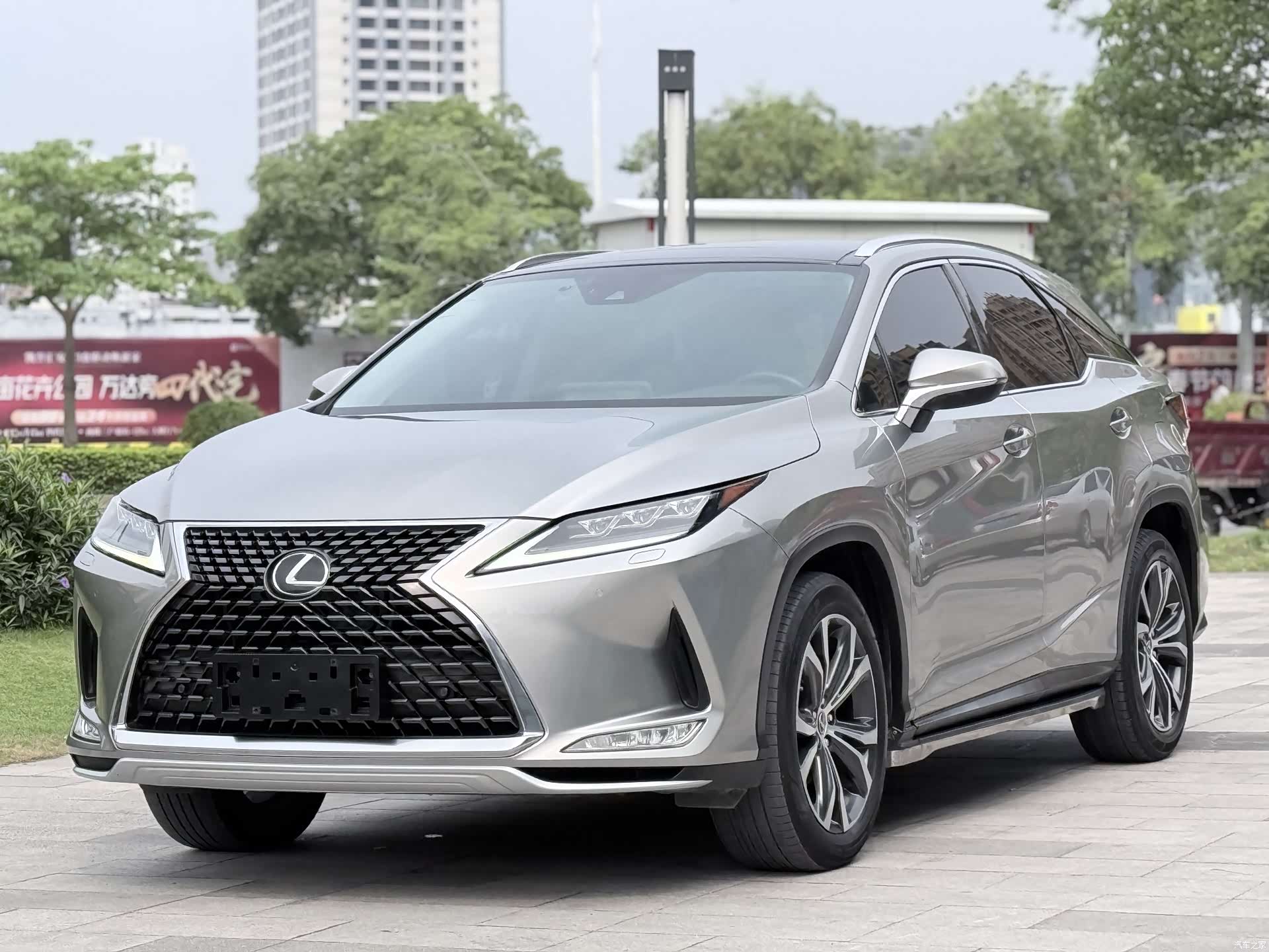 Lexus RX, 2020 1