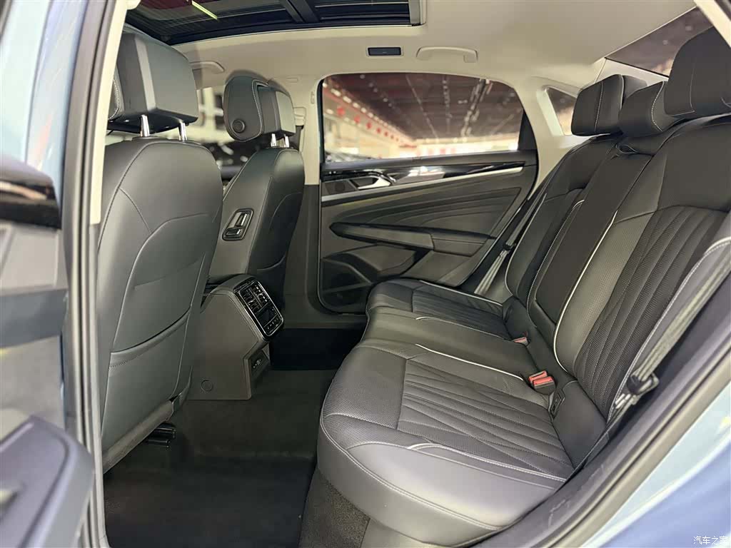 Volkswagen Passat, 2021 19