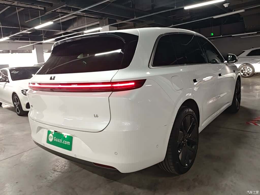 Li Auto L6, 2024 7