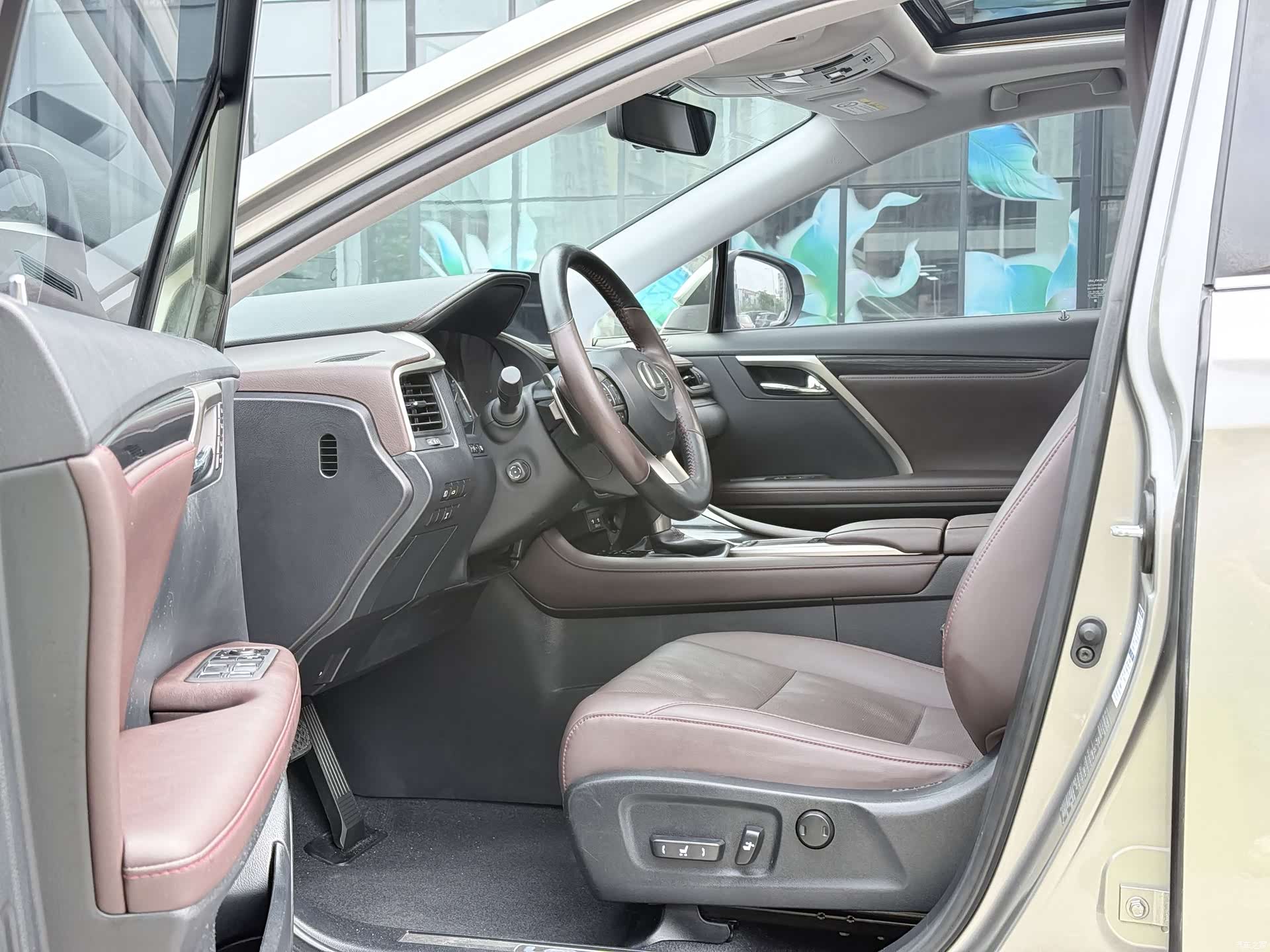 Lexus RX, 2020 все фото