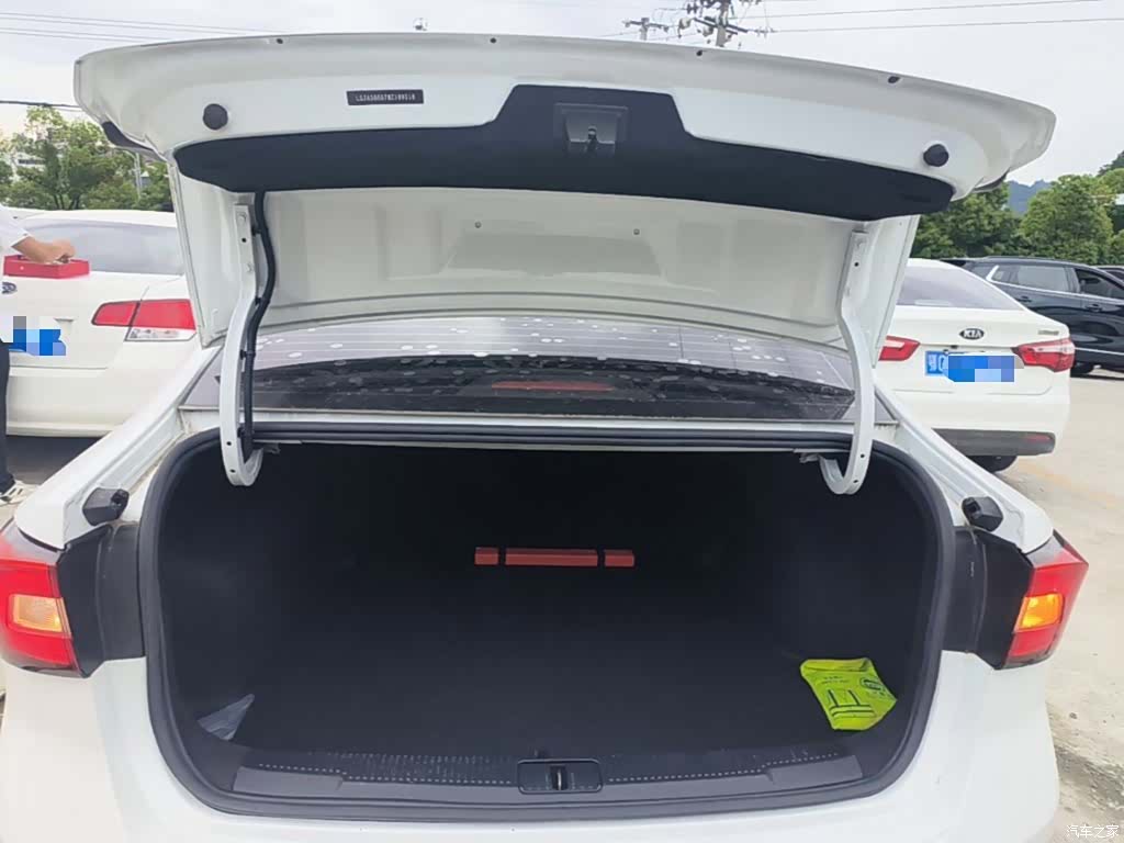 Roewe i5, 2021 19
